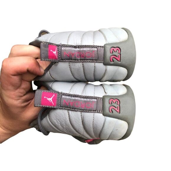 RARE 2016 Air Jordan 12 Retro Wolf Grey Vivid Pink Size 7 - Picture 2 of 16